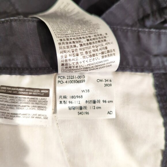 SOLD | Levi’s Men’s Carrier Cargo Shorts (Lot of 3) + Levi's Reversible Belt - Picture 7 of 9